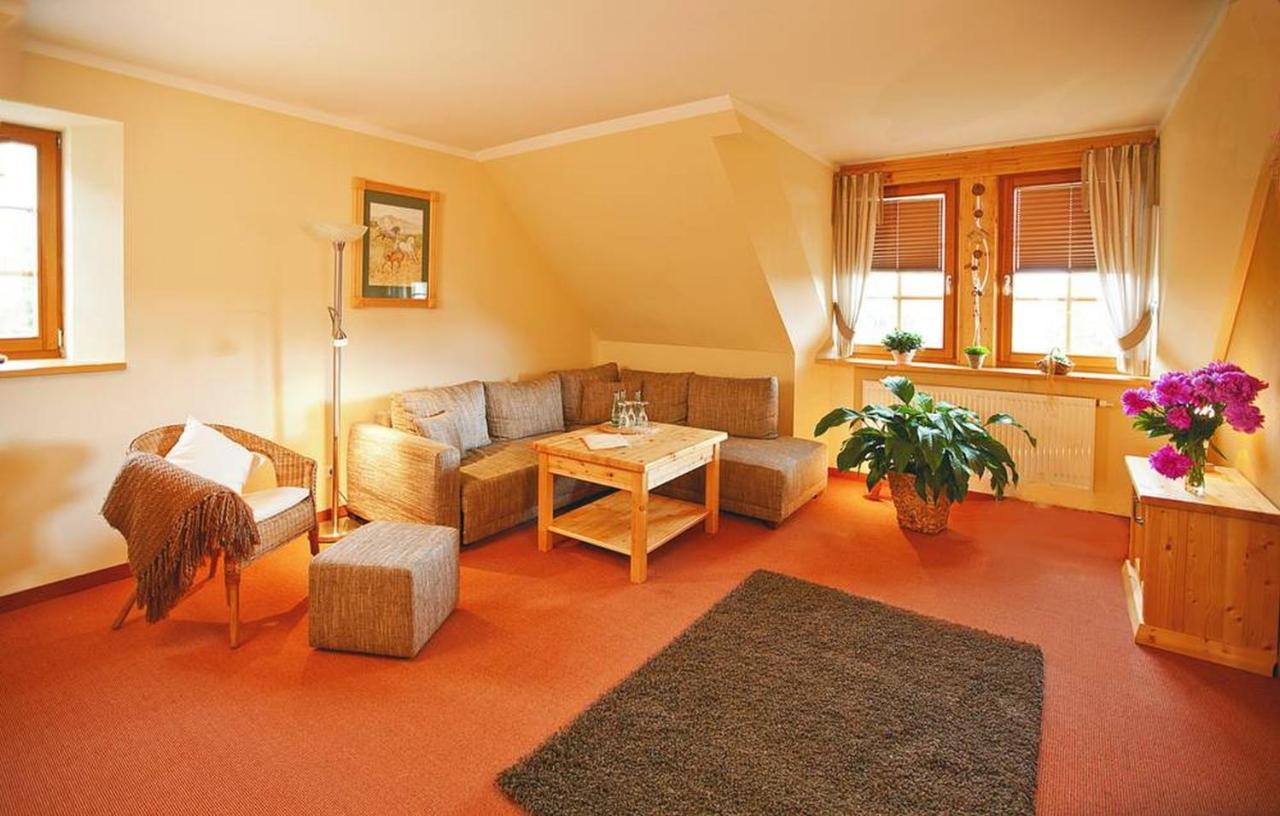 Naturhotel Etzdorfer Hof Schoenburg 외부 사진